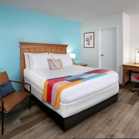 The Sojourn Los Angeles - Sherman Oaks Exterior photo