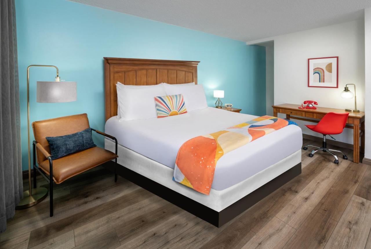 The Sojourn Los Angeles - Sherman Oaks Exterior photo