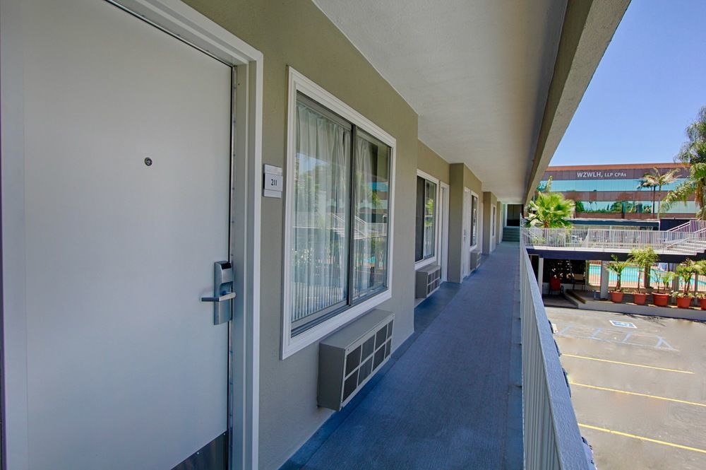 The Sojourn Los Angeles - Sherman Oaks Exterior photo